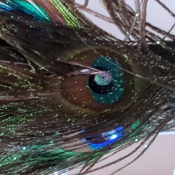 Peacock Christmas Tree Ornament Ombre Blue With Sparkled Feathers - Picture 4 of 5
